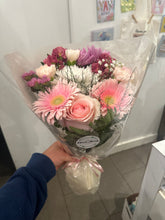 Load image into Gallery viewer, Designer Choice Bouquet