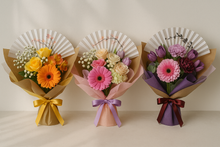 Load image into Gallery viewer, Blossom Fan Bouquet