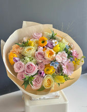 Load image into Gallery viewer, Bouquet Occasion Subscription (4 Weeks)