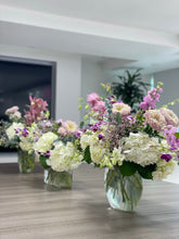 Load image into Gallery viewer, Vase Arrangement Occasion Subscription (4 Weeks)