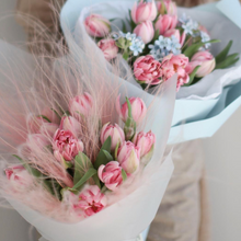 Load image into Gallery viewer, Designer Tulips Bouquet