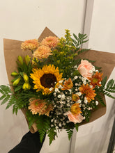 Load image into Gallery viewer, Designer Choice Bouquet