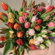 Load image into Gallery viewer, Designer Tulips Bouquet
