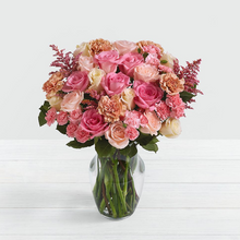 Load image into Gallery viewer, Holiday Vase Arrangement Subscription (4 Weeks)