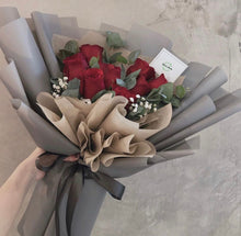 Load image into Gallery viewer, Loving you rose bouquet - Fancy Wrapping