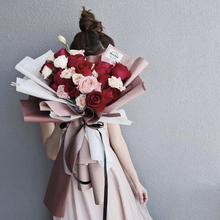 Load image into Gallery viewer, Loving you rose bouquet - Fancy Wrapping
