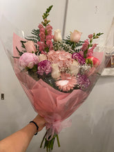 Load image into Gallery viewer, Designer Choice Bouquet