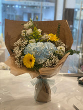 Load image into Gallery viewer, Designer Choice Bouquet