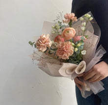 Load image into Gallery viewer, Designer Choice Bouquet