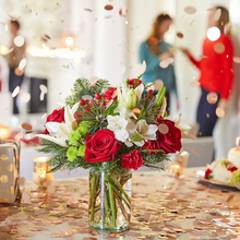 Load image into Gallery viewer, Holiday Vase Arrangement Subscription (4 Weeks)