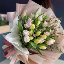 Load image into Gallery viewer, Designer Tulips Bouquet