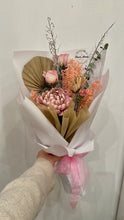 Load image into Gallery viewer, Designer Choice - Dried Flowers
