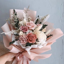 Load image into Gallery viewer, Valentine&#39;s Mix Bouquet
