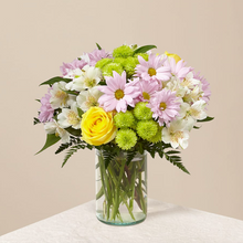 Load image into Gallery viewer, Sweet Delight Bouquet
