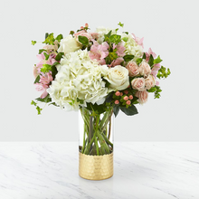 Load image into Gallery viewer, Simply Gorgeous Bouquet
